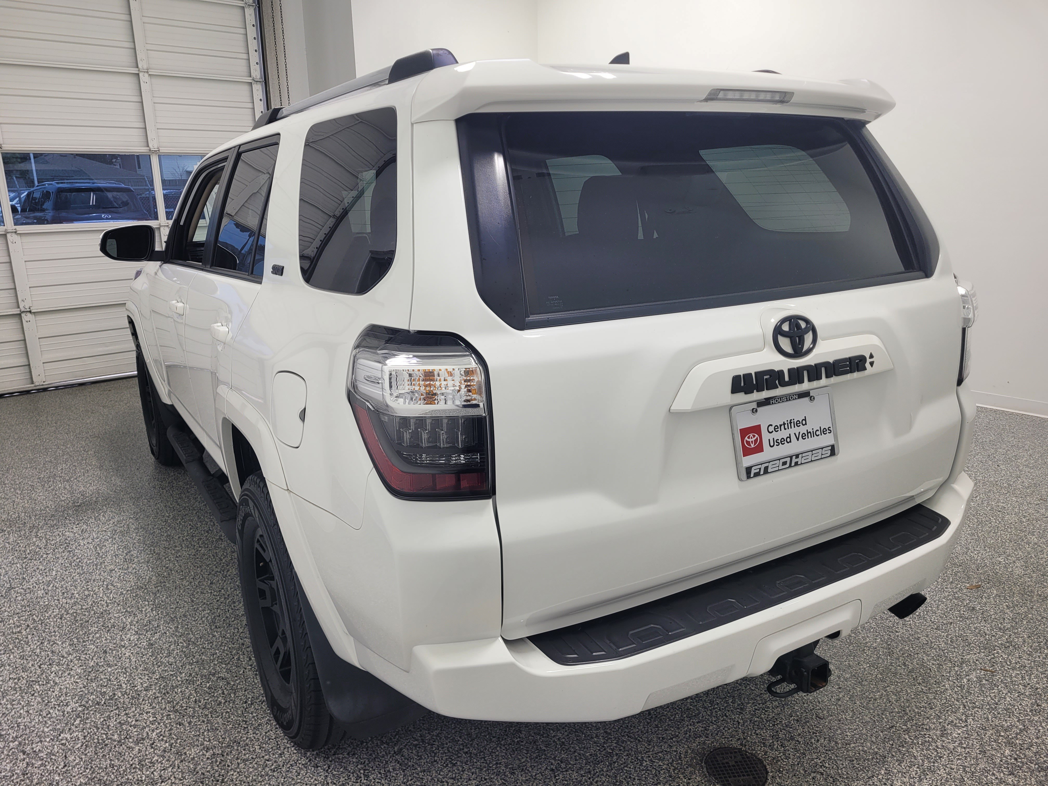 Certified 2022 Toyota 4Runner SR5 Premium w/ Moonroof Package AWD/4WD image 5