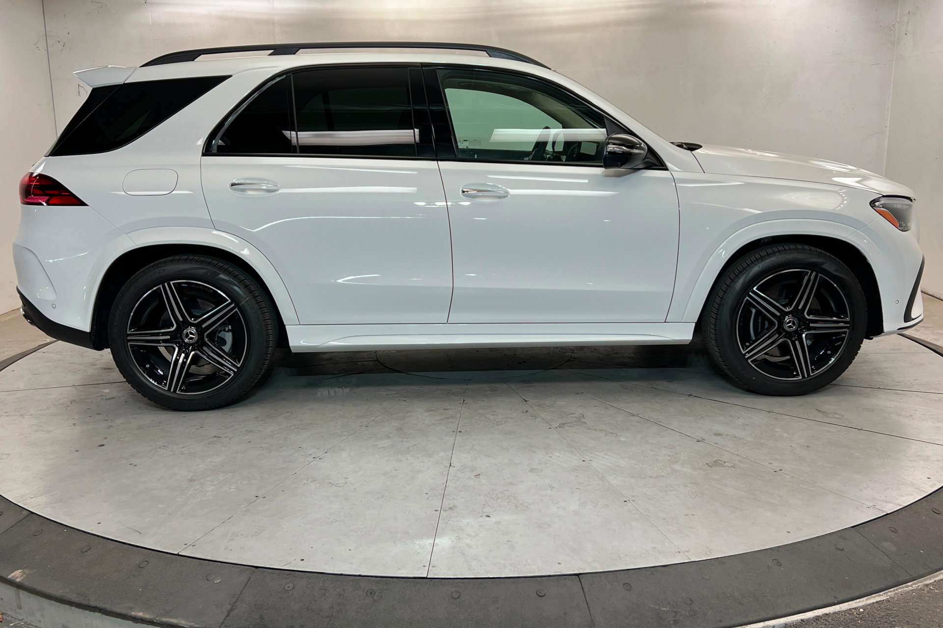 New 2026 Mercedes-Benz GLE 350 4MATIC image 6