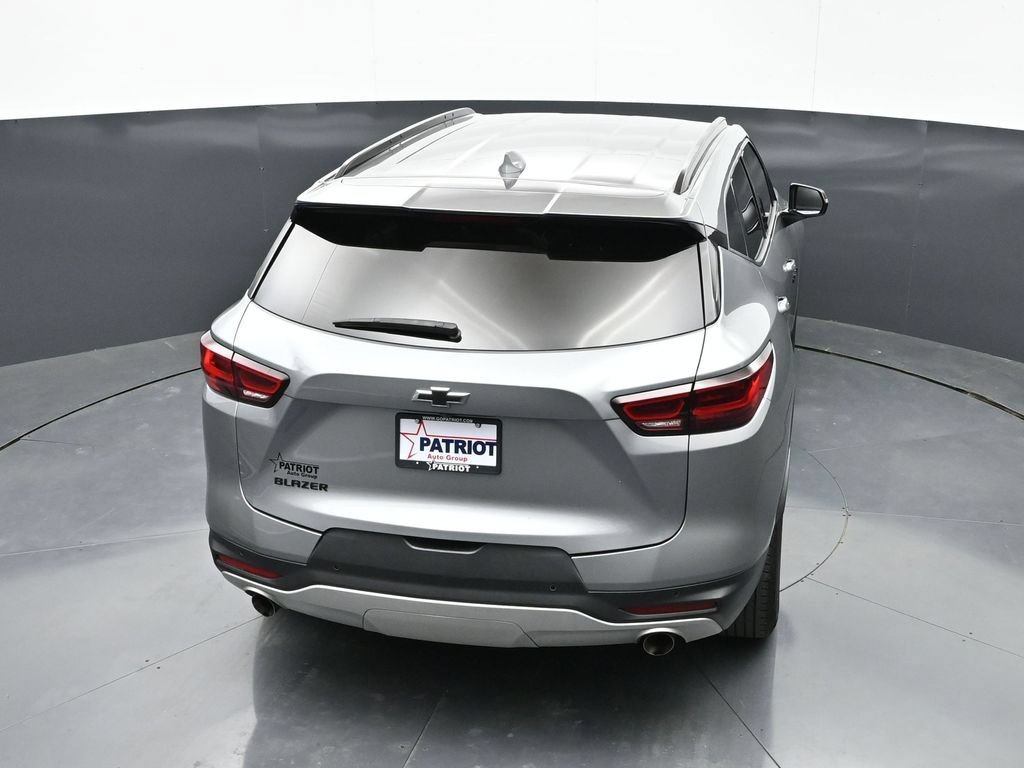 Used 2024 Chevrolet Blazer LT w/ Midnight/Sport Edition FWD image 38