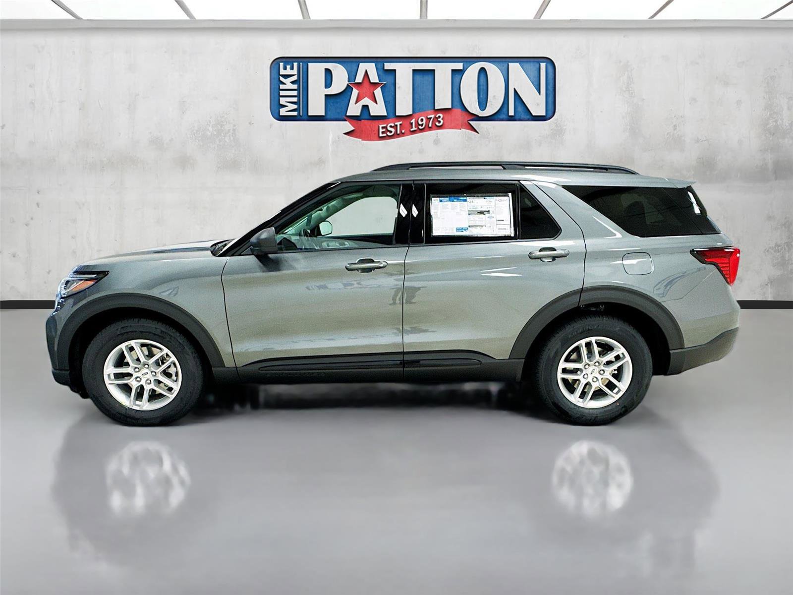 New 2026 Ford Explorer Active w/ Active Comfort Package image 4