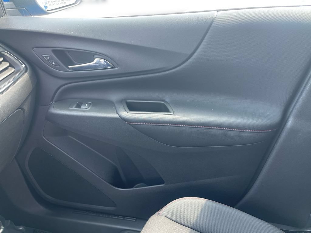 Used 2024 Chevrolet Equinox RS FWD image 30