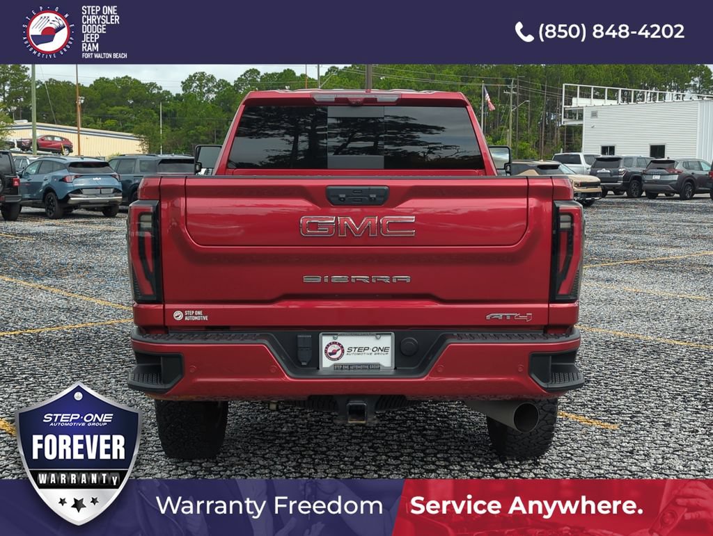 Used 2024 GMC Sierra 2500 AT4 w/ Technology Package AWD/4WD image 5