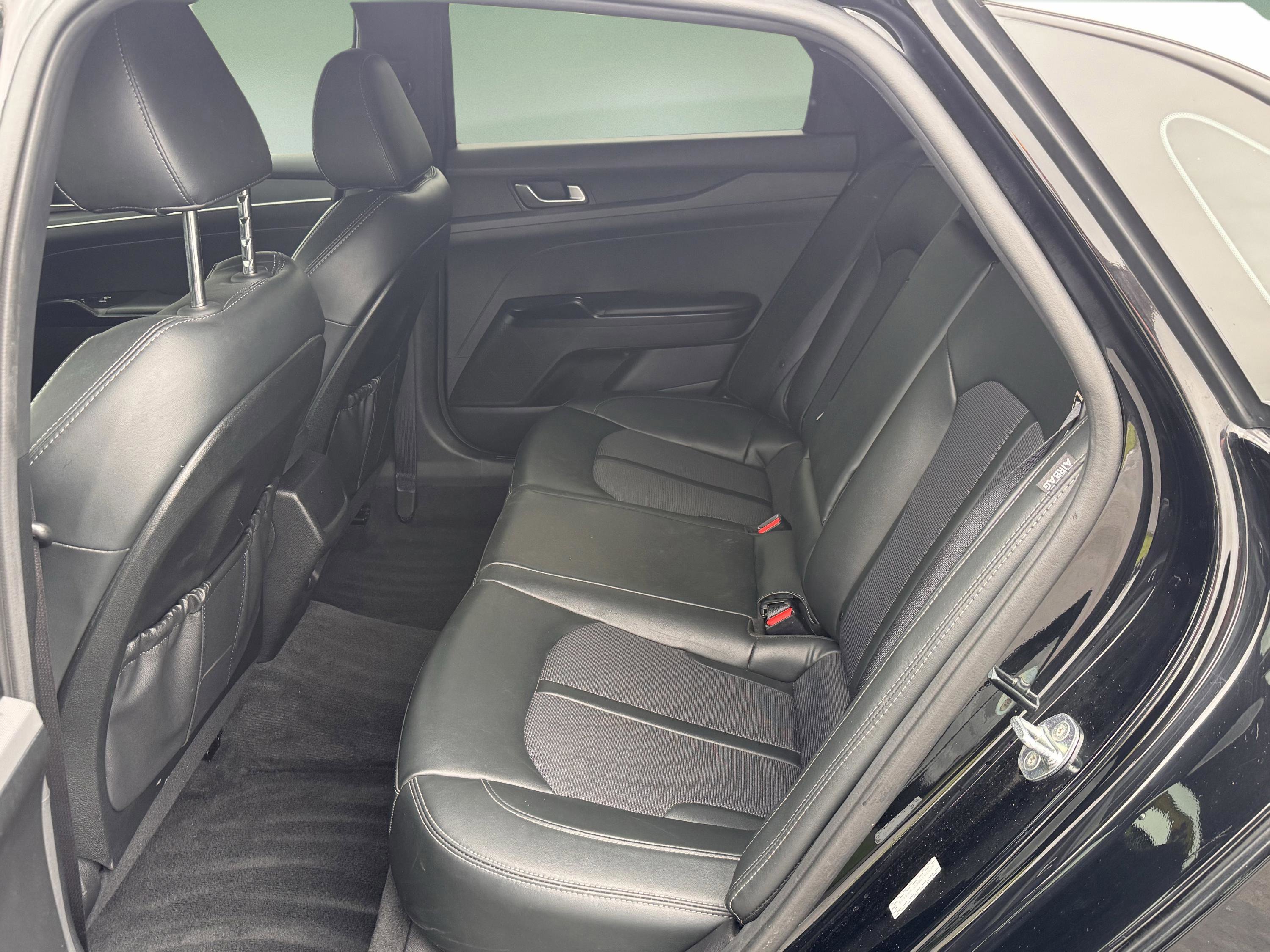 Used 2022 Kia K5 GT-Line FWD image 11