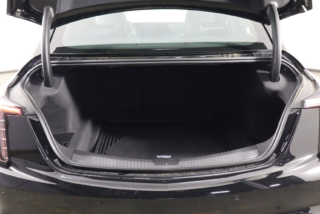 Used 2026 Cadillac CT5 V Blackwing w/ Carbon Fiber 2 Package RWD image 18