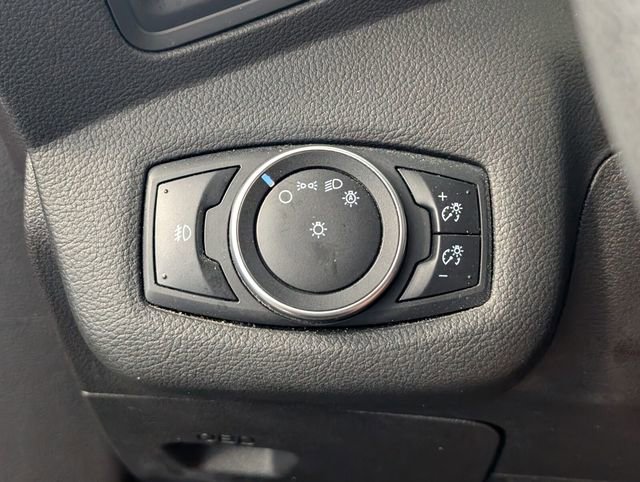 Used 2016 Ford Escape SE image 26