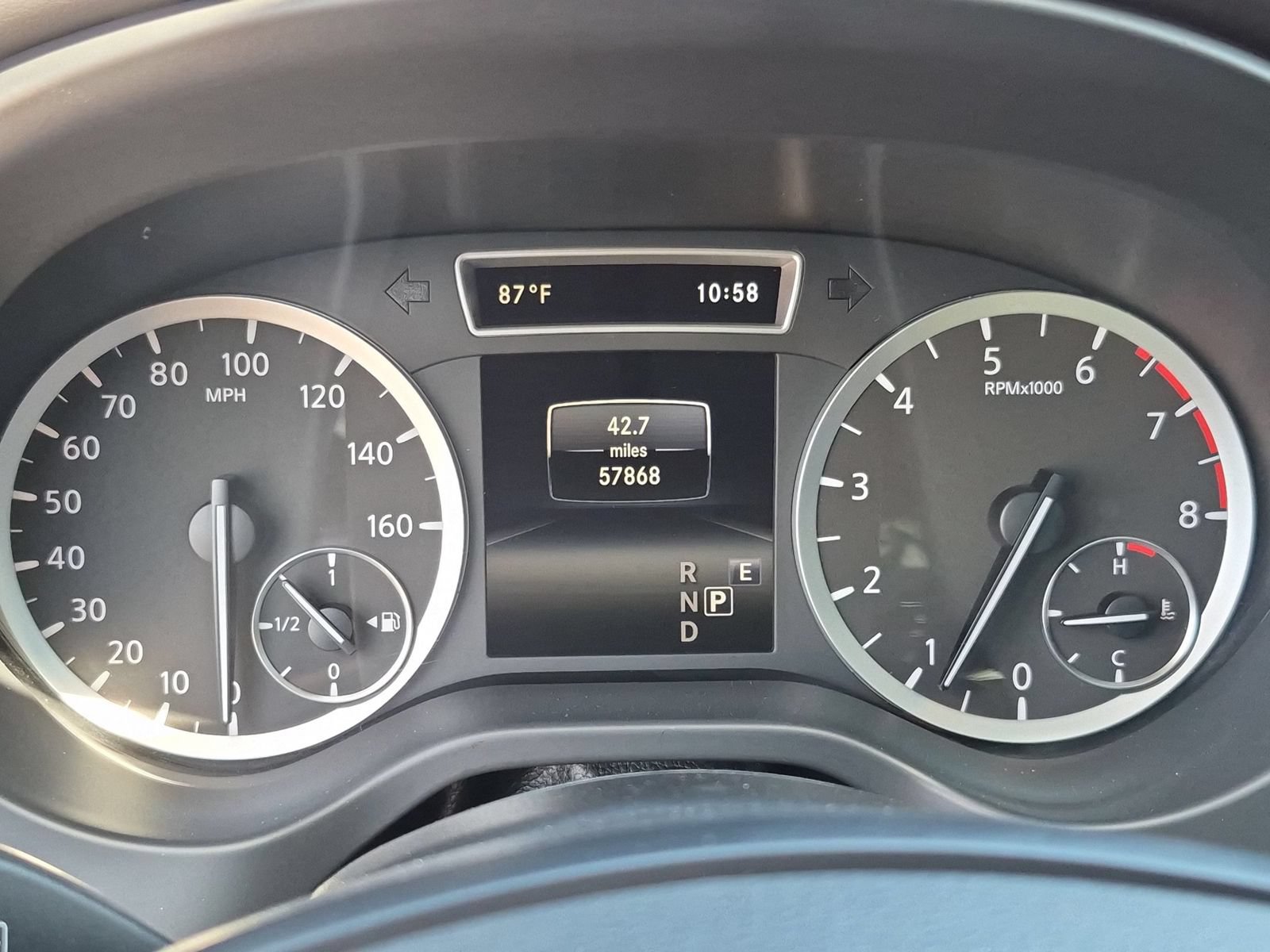 Used 2019 INFINITI QX30 w/ Navigation Package FWD image 15