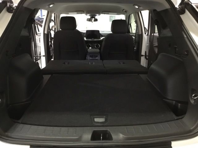 Used 2025 Chevrolet Blazer LT AWD/4WD image 37