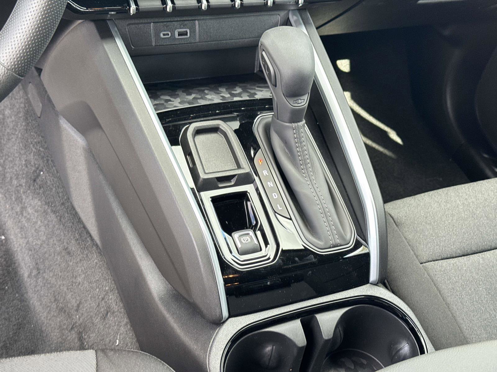 New 2026 Chevrolet Colorado W/T image 5