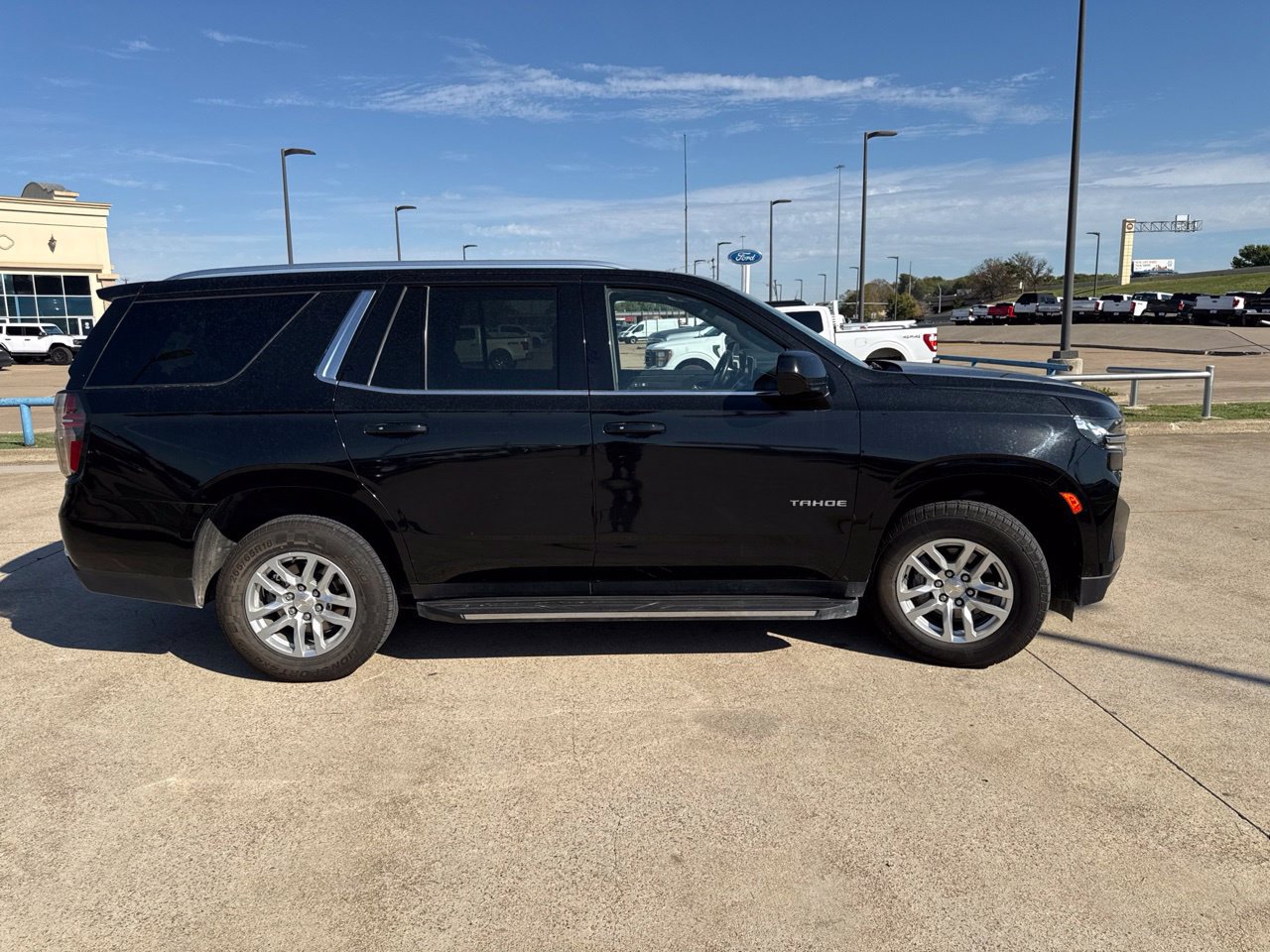 Used 2024 Chevrolet Tahoe LT RWD image 17