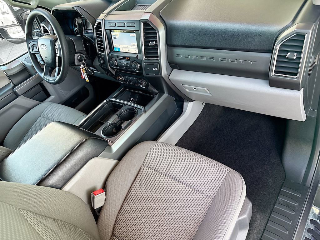 Used 2018 Ford F250 XLT w/ XLT Premium Package RWD image 17
