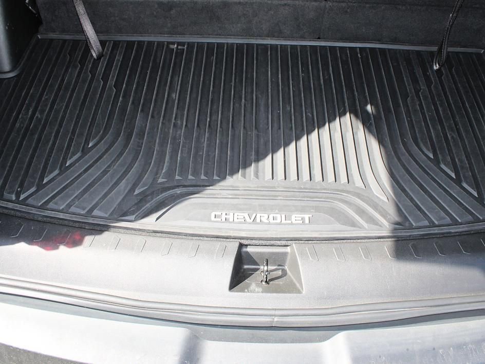 Used 2023 Chevrolet Traverse LT image 36