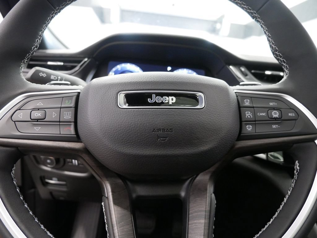New 2027 Jeep Grand Cherokee Limited AWD/4WD image 22