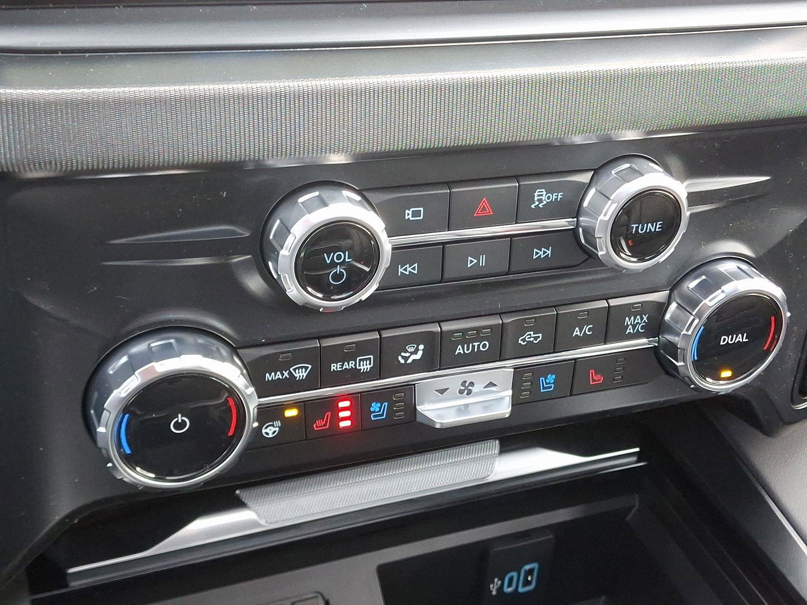 New 2025 Ford F350 Platinum image 12