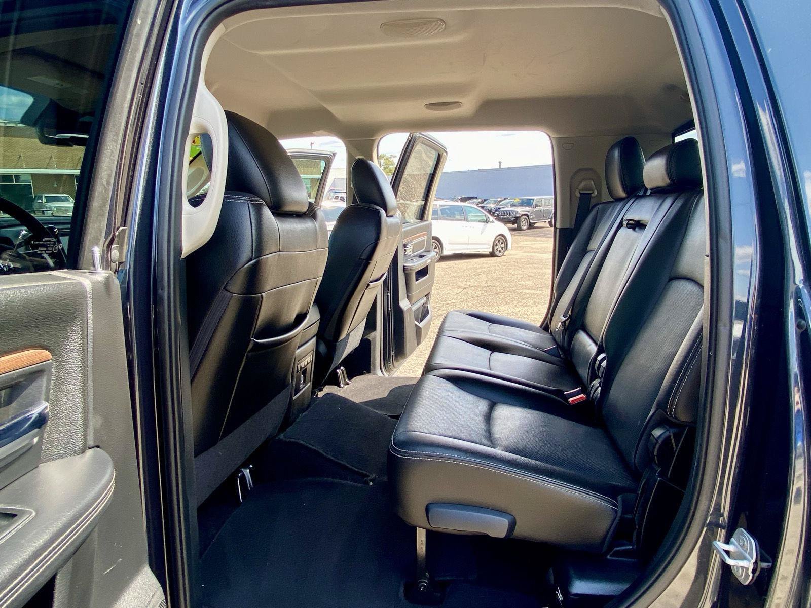 Used 2015 RAM 2500 Laramie w/ Convenience Group AWD/4WD image 20