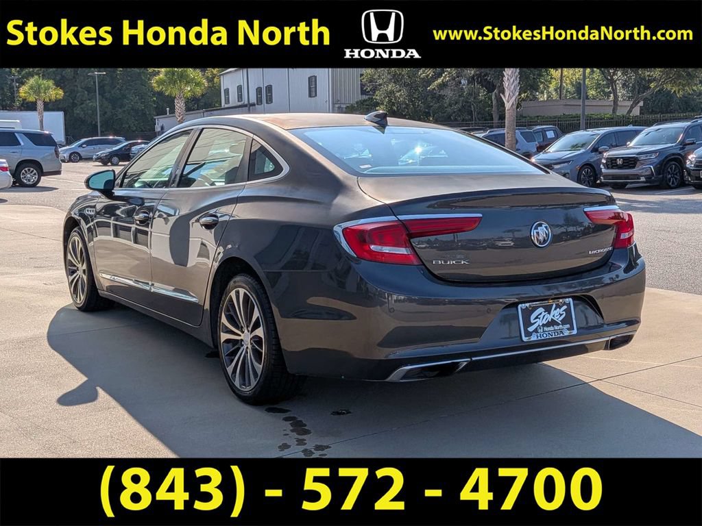 Used 2017 Buick LaCrosse Essence w/ Sun and Shade Package FWD image 6
