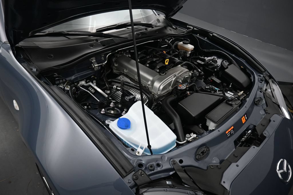 Used 2020 MAZDA MX-5 Miata RF Grand Touring RWD image 32