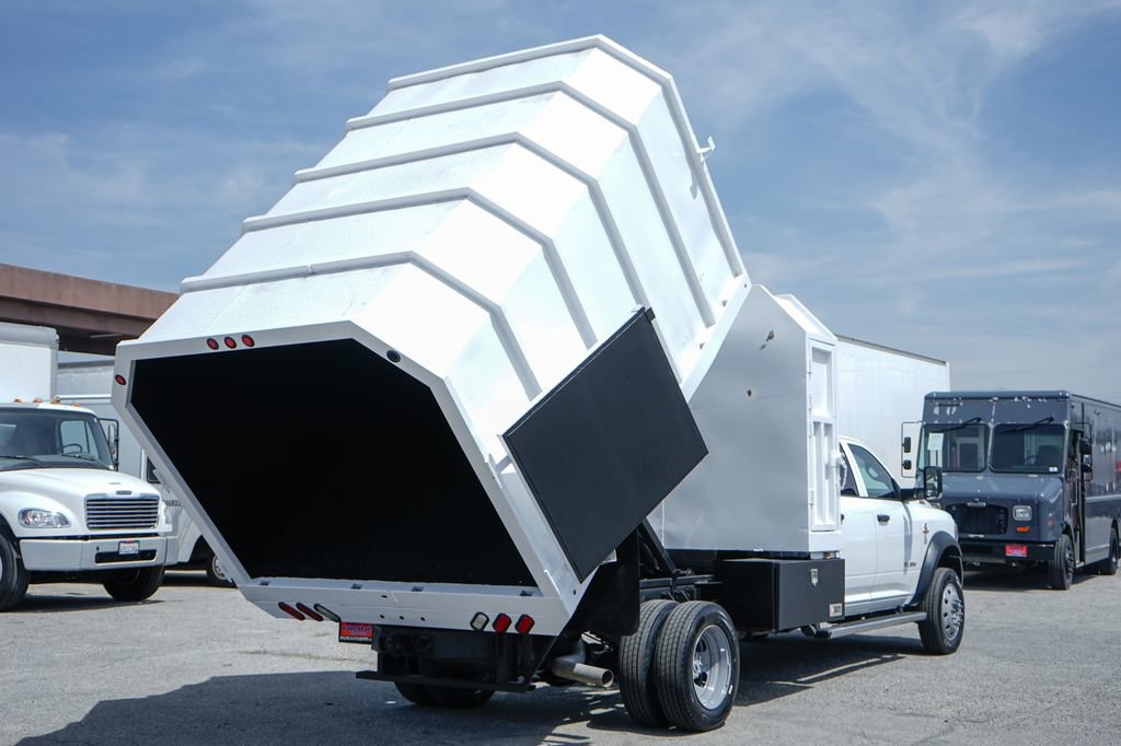Used 2022 RAM 5500 Tradesman w/ Chrome Appearance Group AWD/4WD image 8