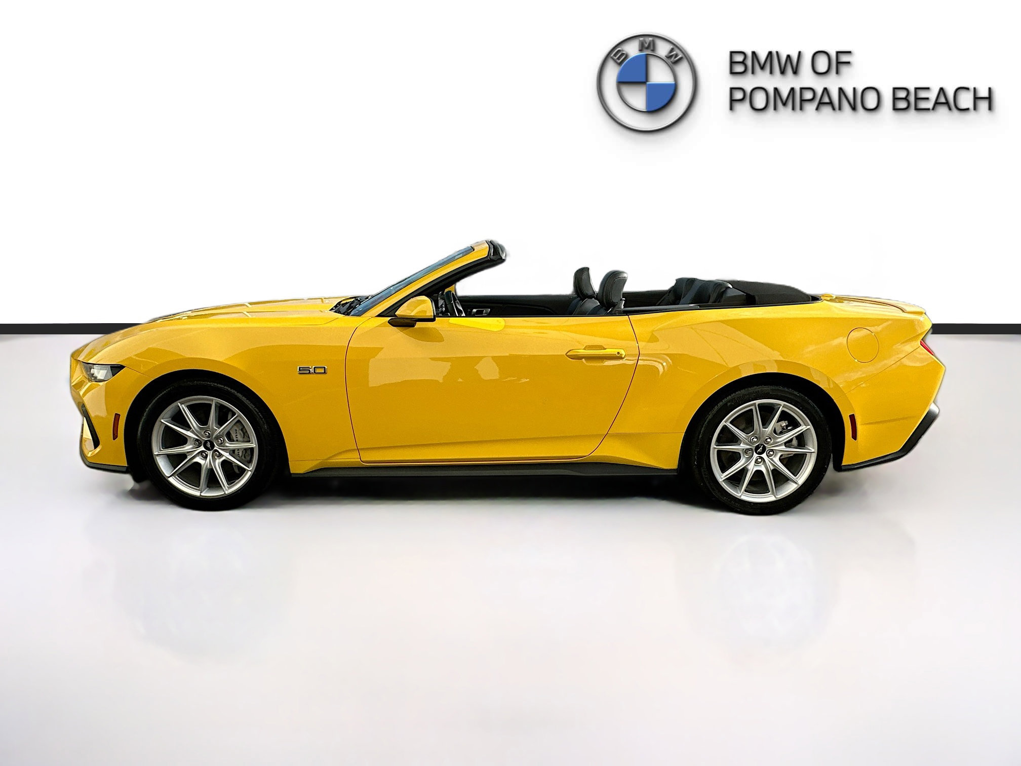 Used 2024 Ford Mustang GT Premium RWD image 4