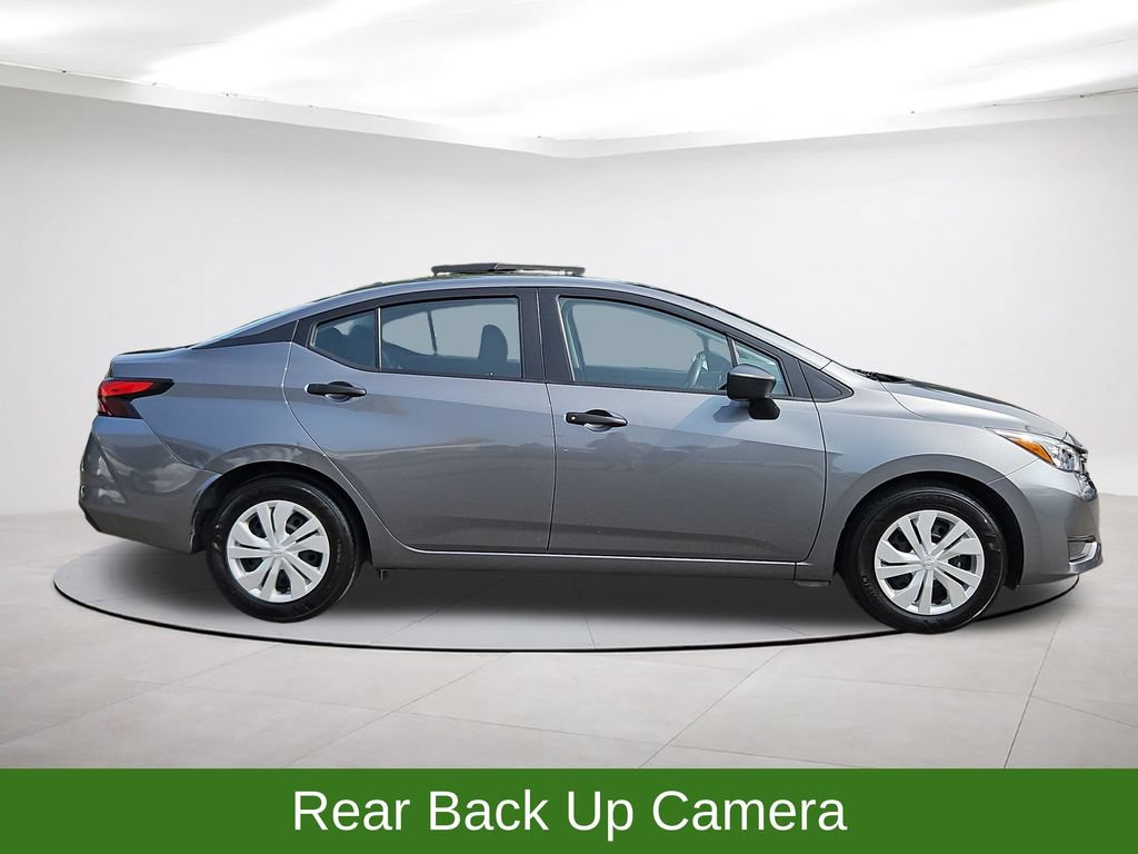 Used 2025 Nissan Versa S FWD image 8