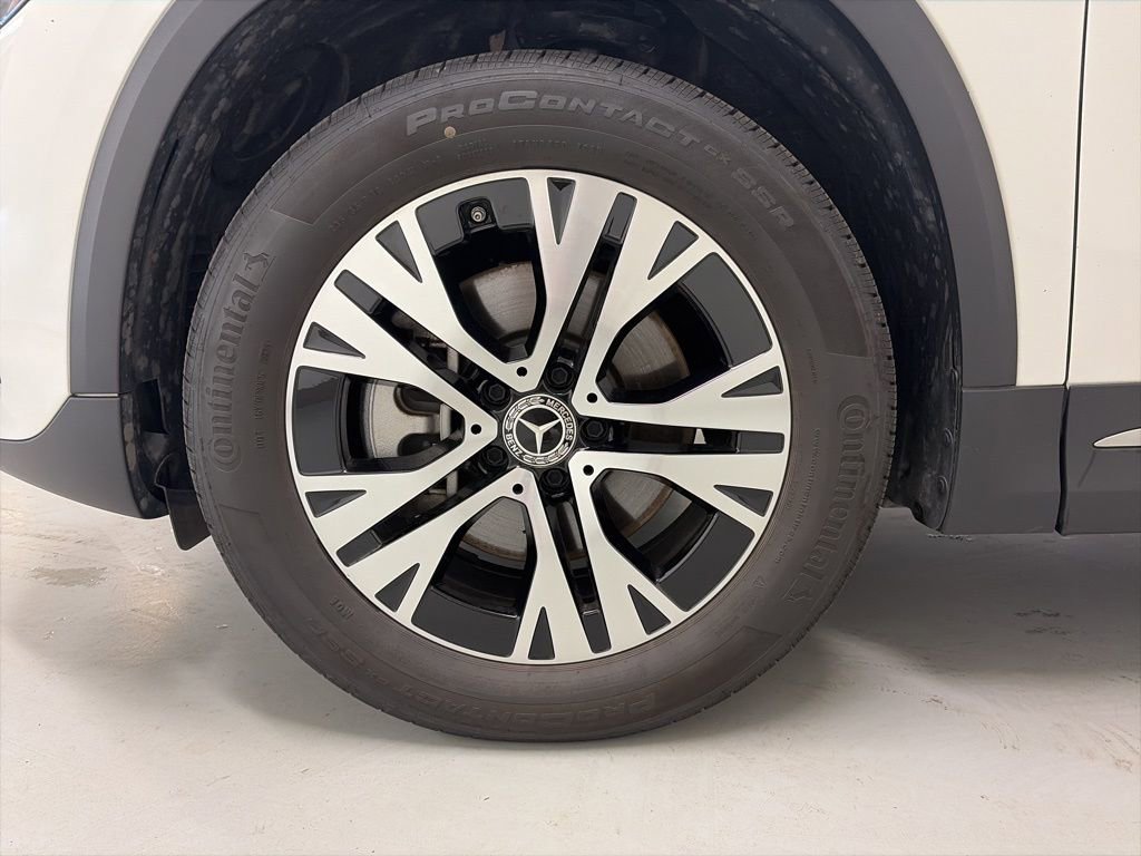 Certified 2025 Mercedes-Benz GLA 250 4MATIC image 10