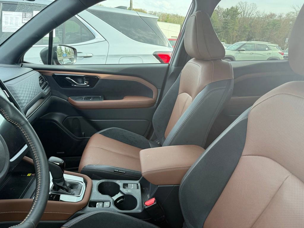 Used 2025 Subaru Forester Touring image 26