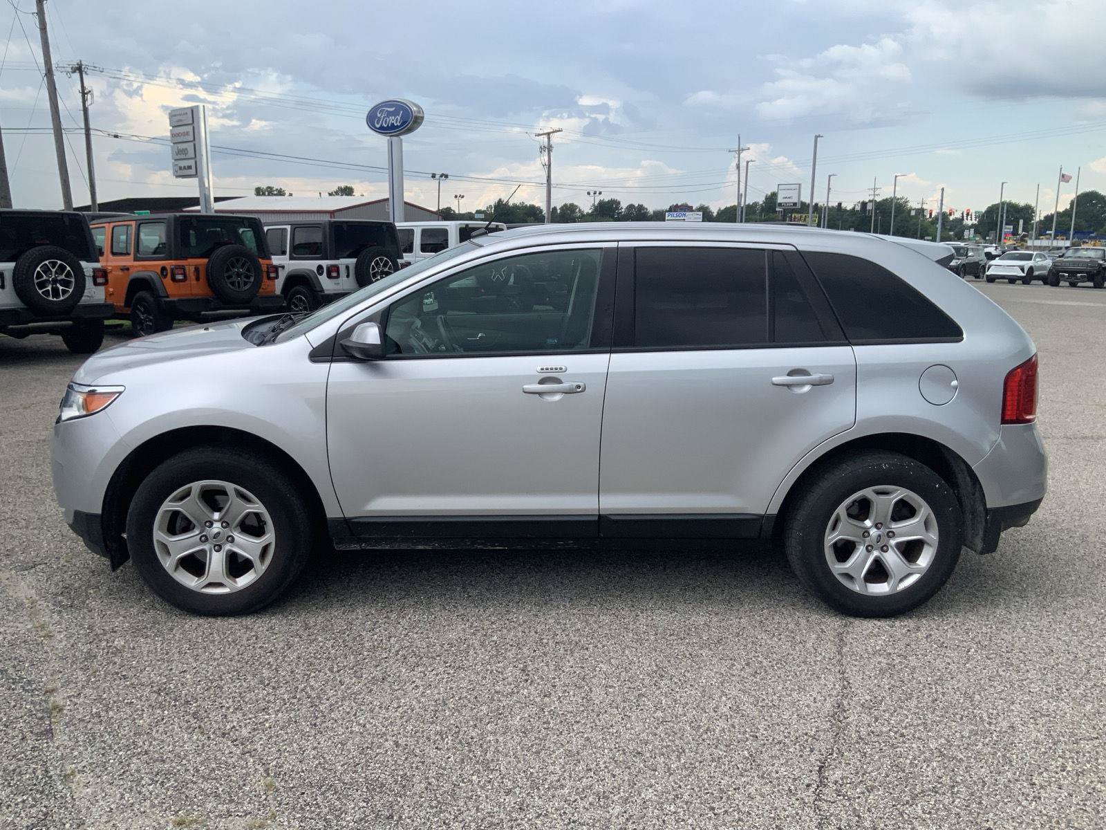 Used 2013 Ford Edge SEL FWD image 5