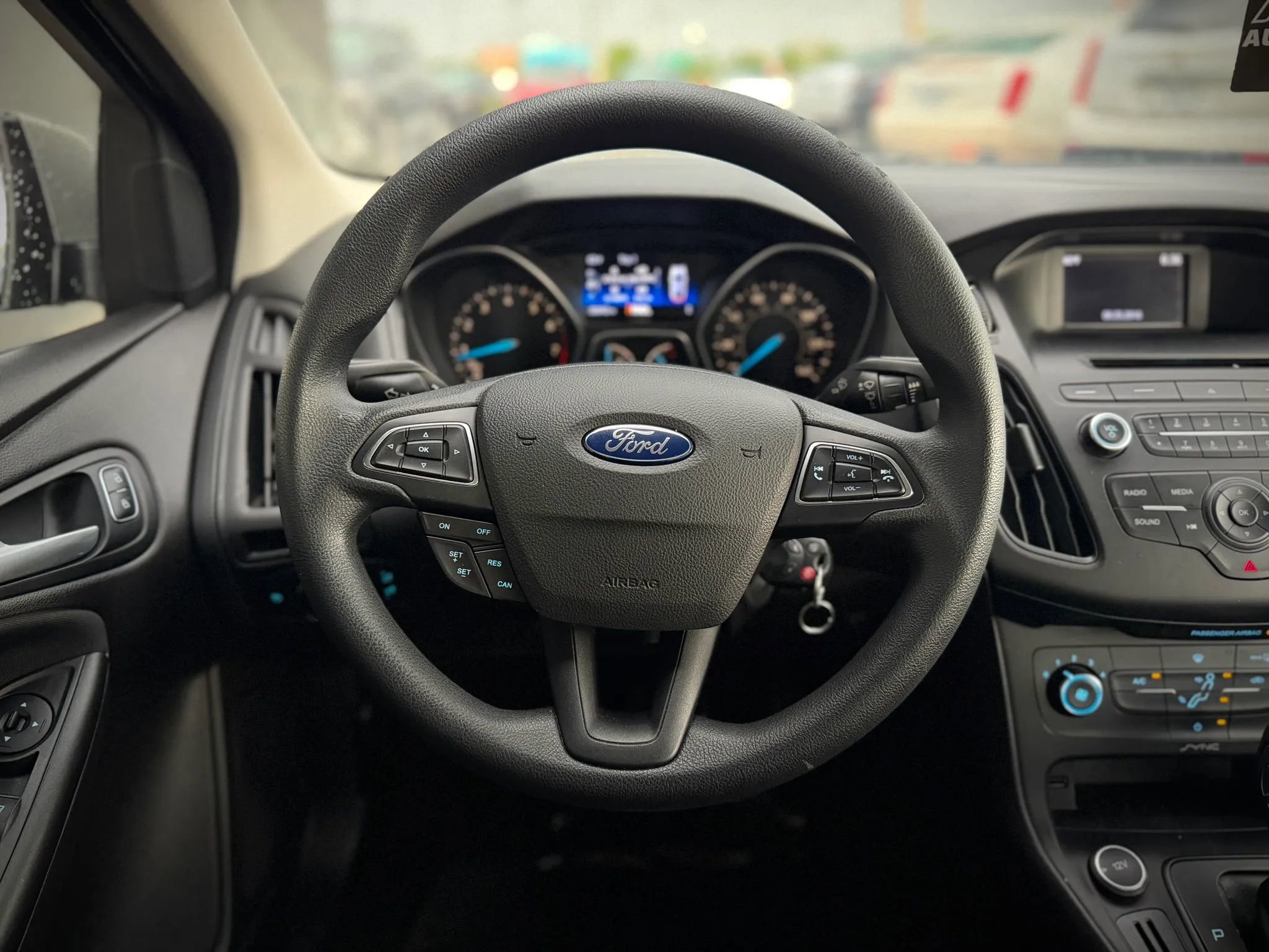 Used 2016 Ford Focus SE w/ SE Power Seat Package FWD image 10