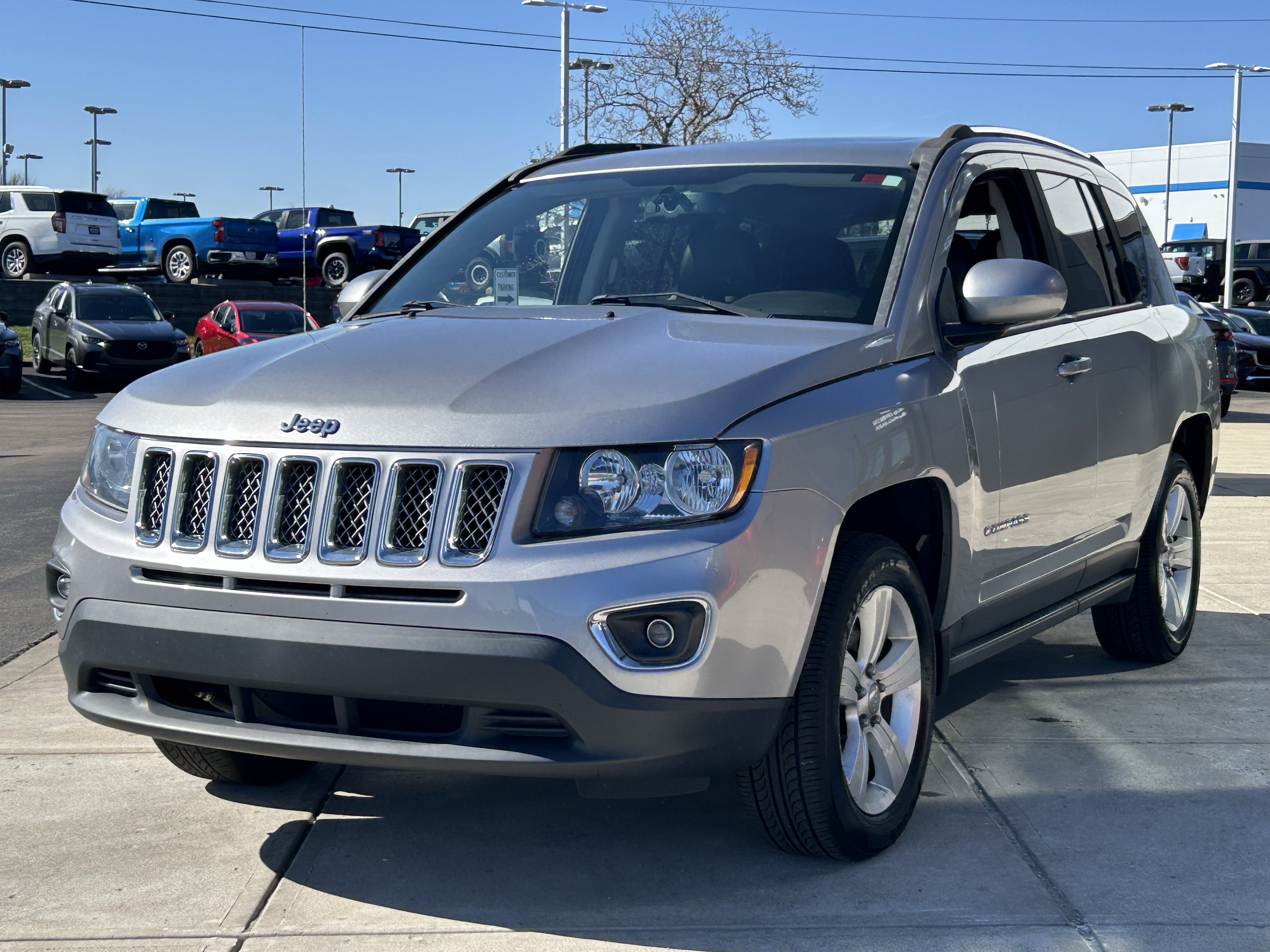 Used 2015 Jeep Compass High Altitude image 3