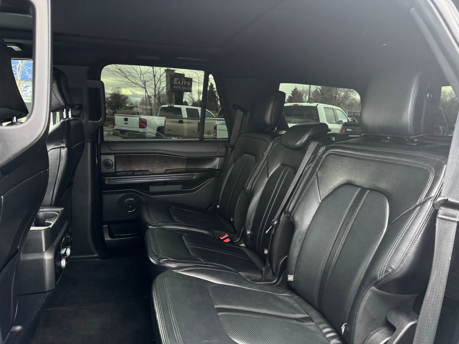 Used 2020 Ford Expedition Limited image 30