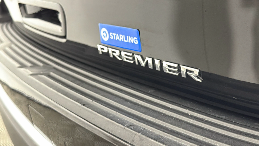 Used 2023 Chevrolet Suburban Premier RWD image 43
