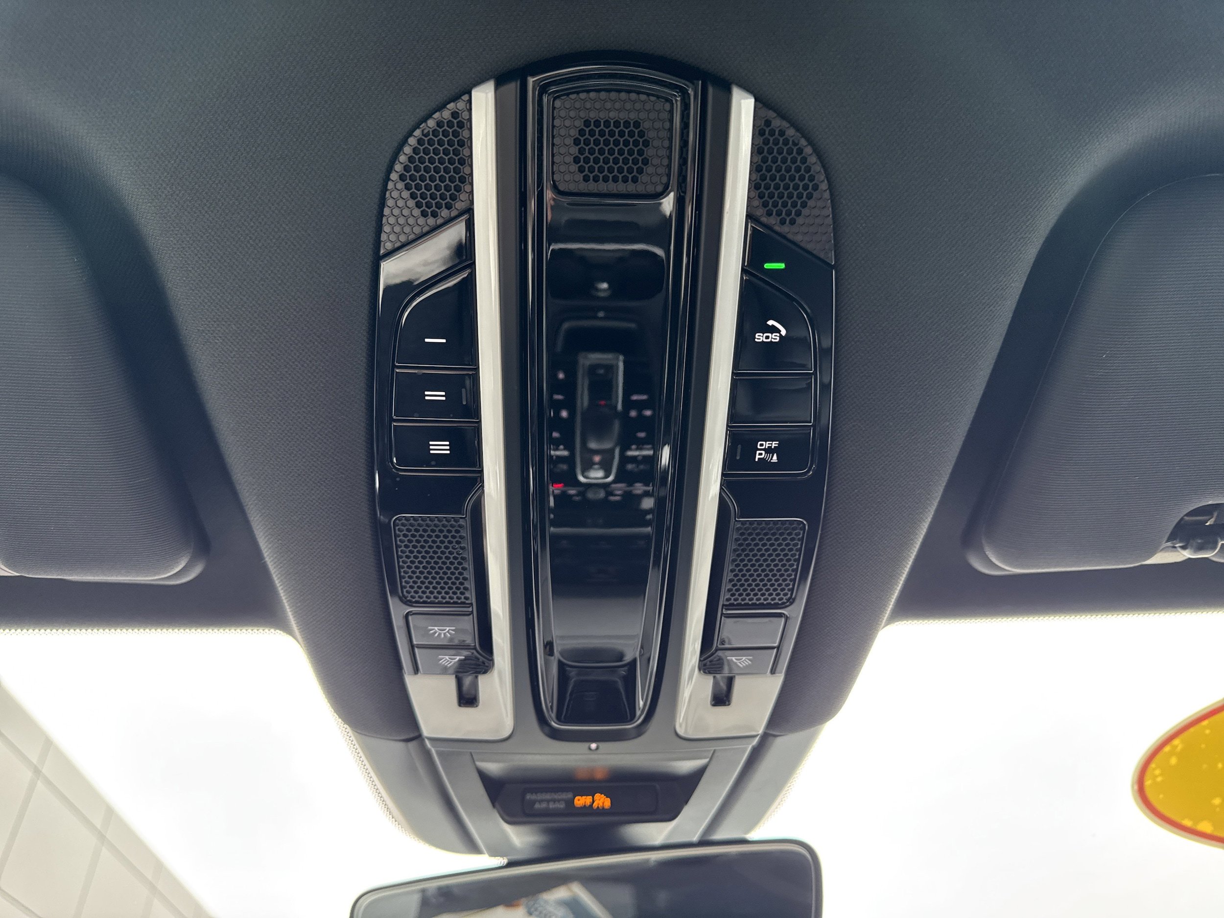 Used 2021 Porsche Cayenne AWD/4WD image 22