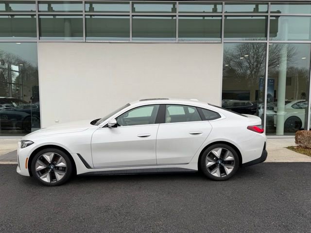 Used 2025 BMW i4 xDrive40i w/ Premium Package AWD/4WD image 2