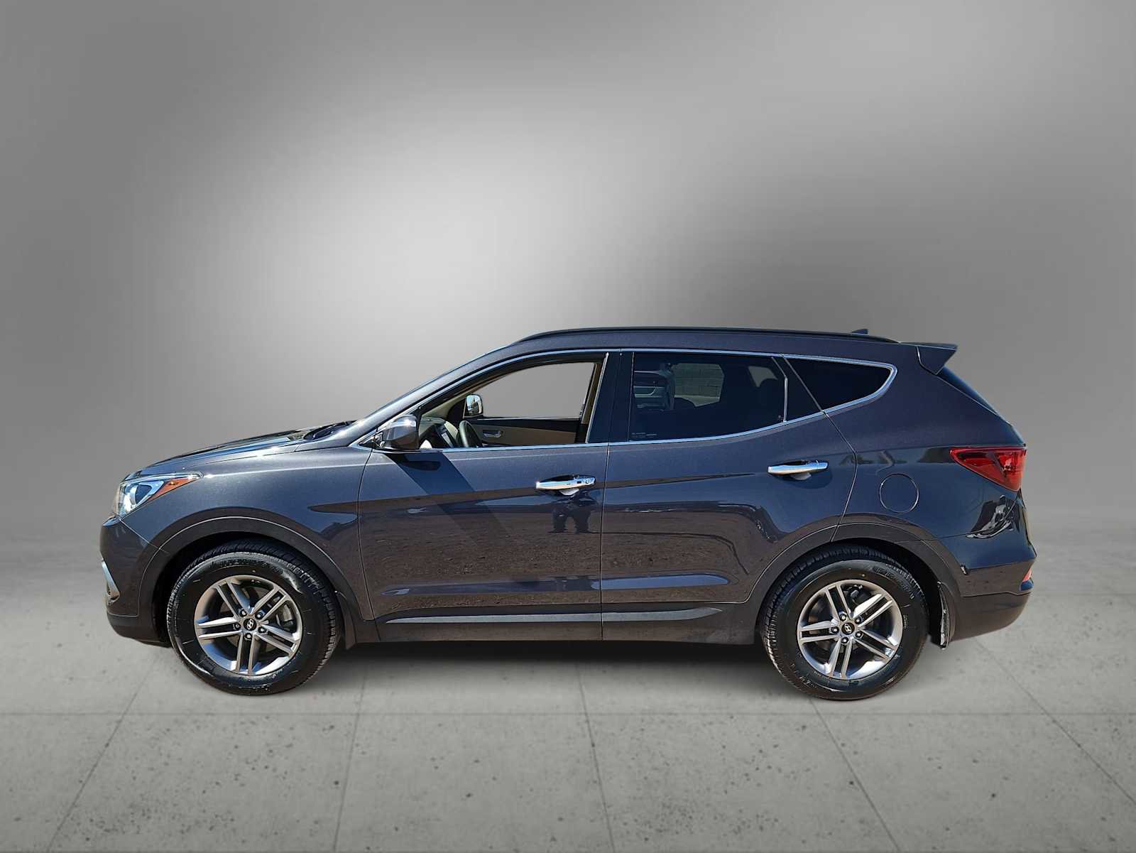Used 2018 Hyundai Santa Fe Sport w/ 2.4L Value Package 02 image 5