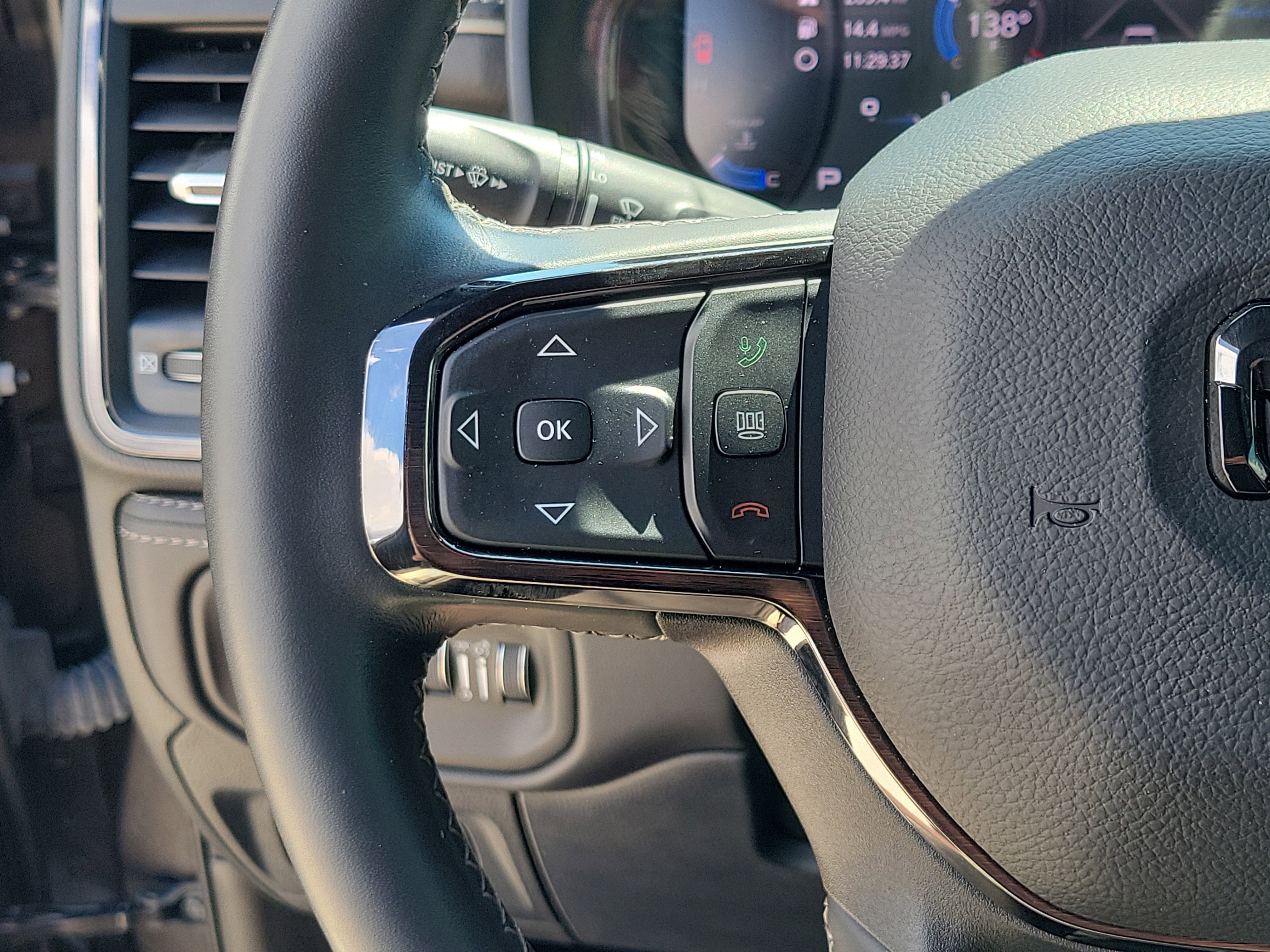 Used 2024 RAM 1500 Limited image 25