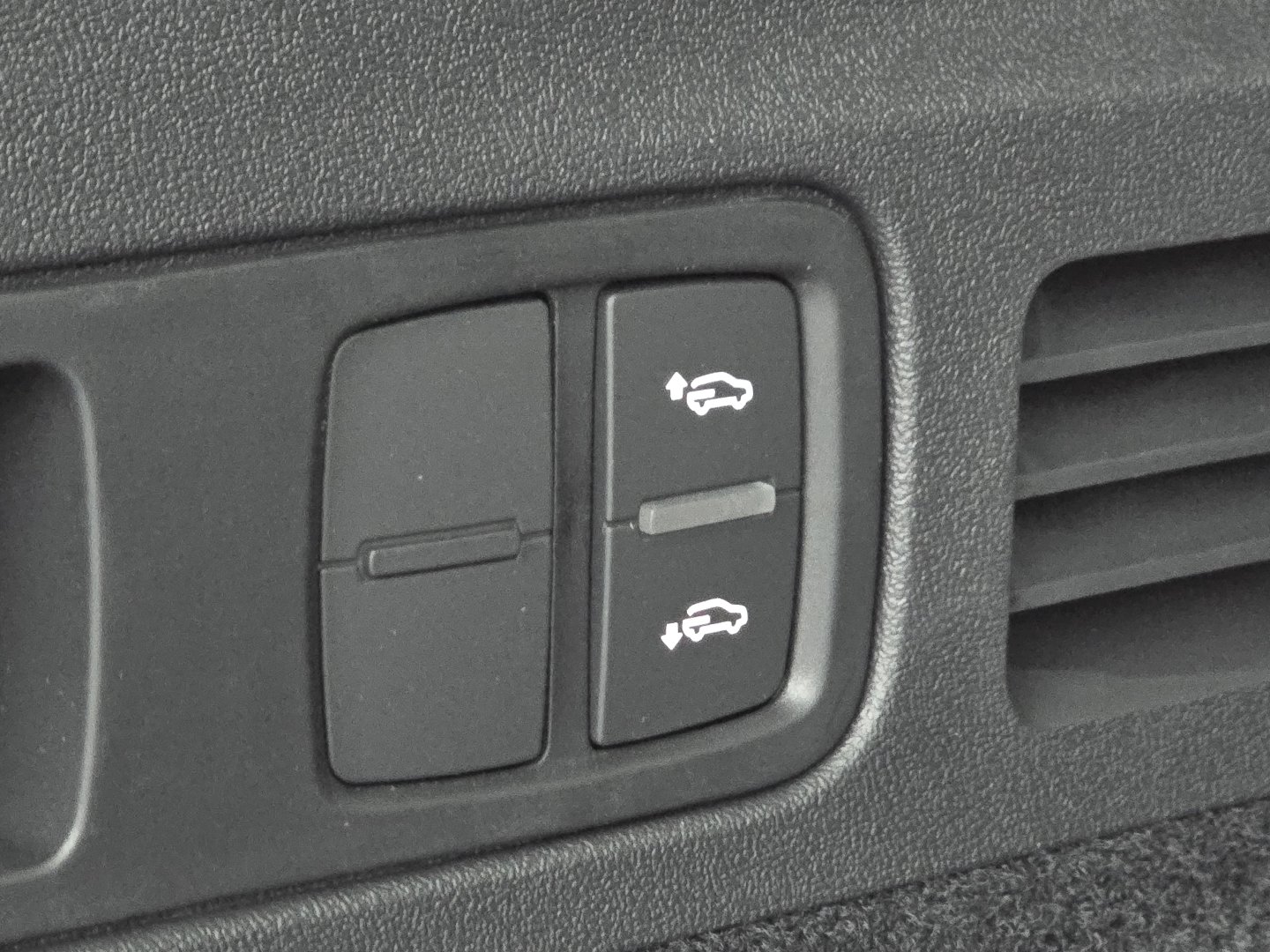 Certified 2025 Audi Q5 Prestige image 27