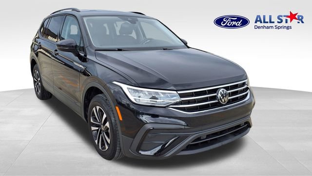 Used 2024 Volkswagen Tiguan S image 1
