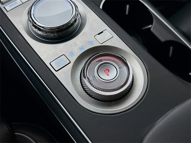 Used 2024 Genesis GV70 2.5T w/ Advanced Package image 17