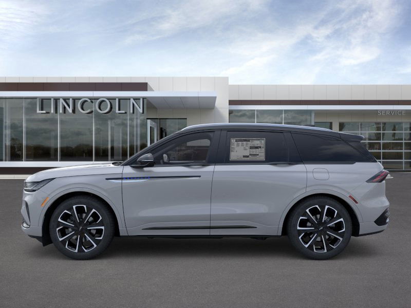 New 2026 Lincoln Nautilus Reserve AWD/4WD image 3
