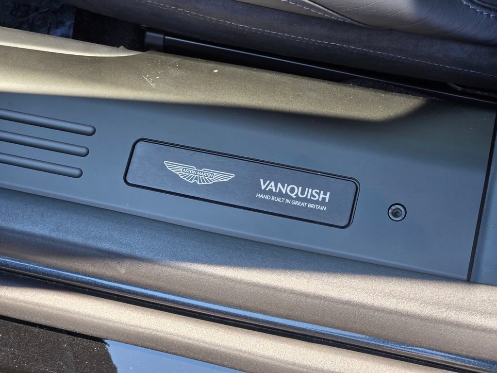 New 2025 Aston Martin Vanquish RWD image 28