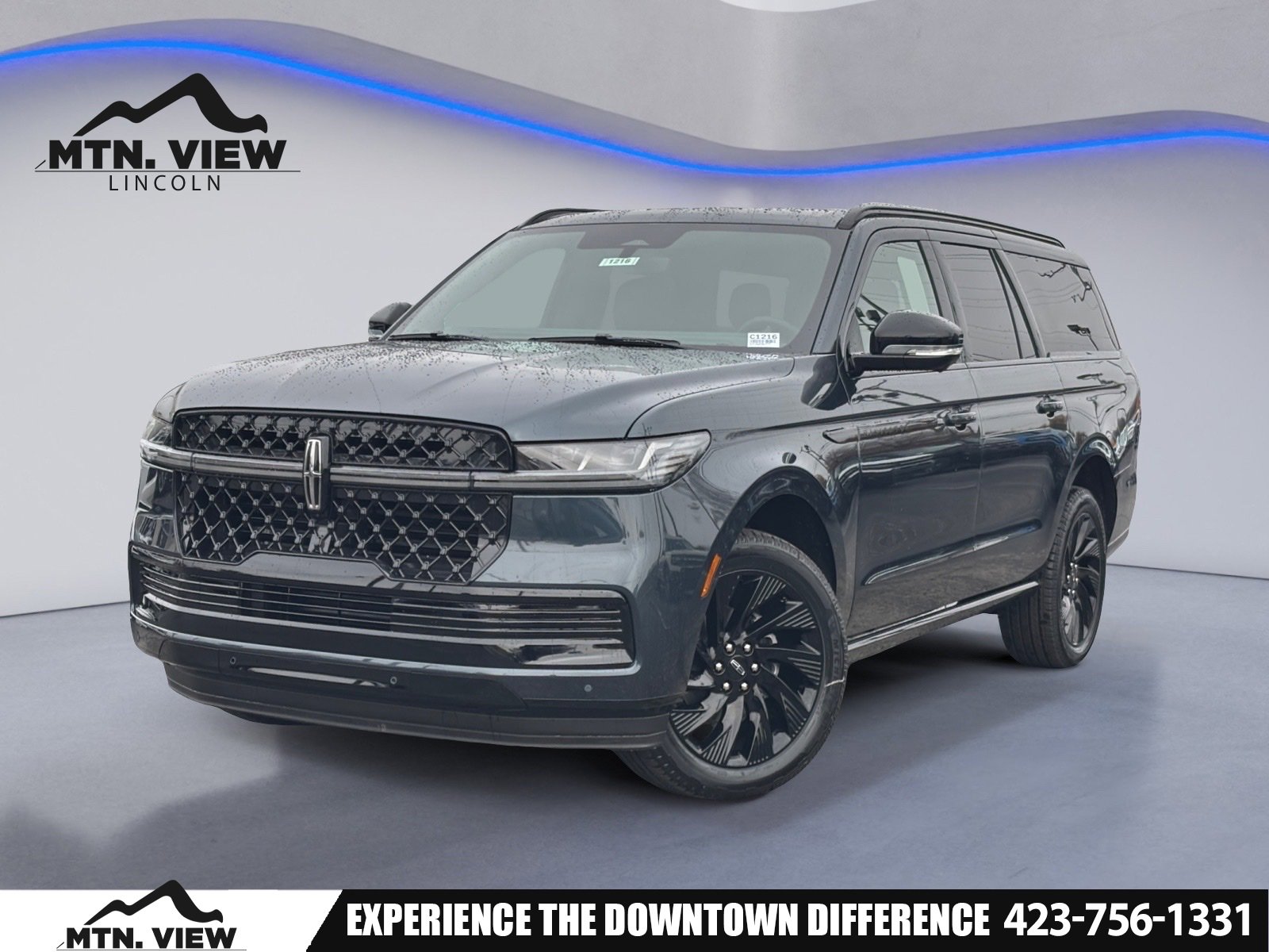 New 2025 Lincoln Navigator L Reserve w/ Jet Appearance Package