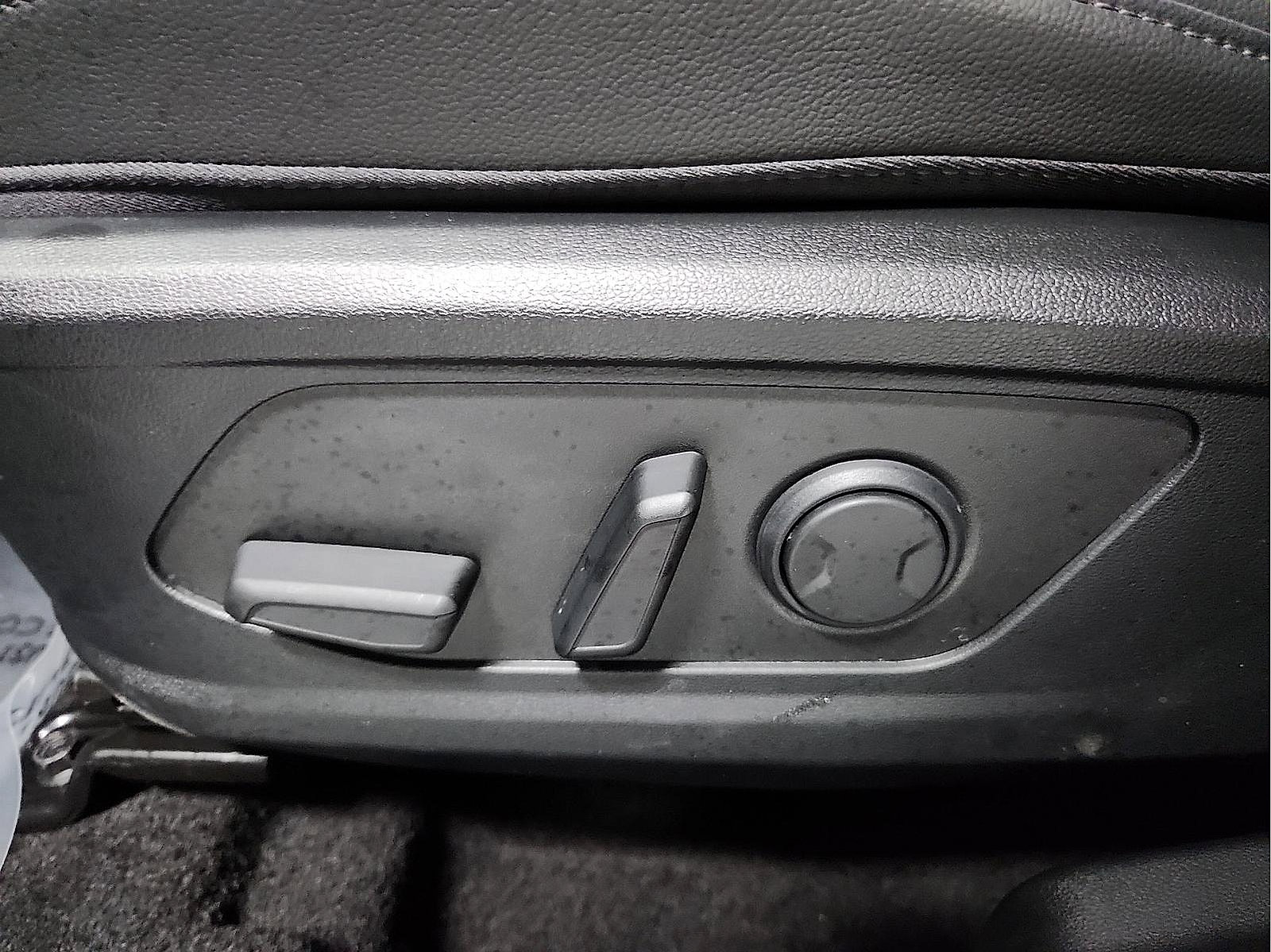 Used 2026 Hyundai Santa Cruz SEL FWD image 9