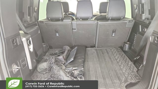 Used 2022 Land Rover Defender 110 S image 22