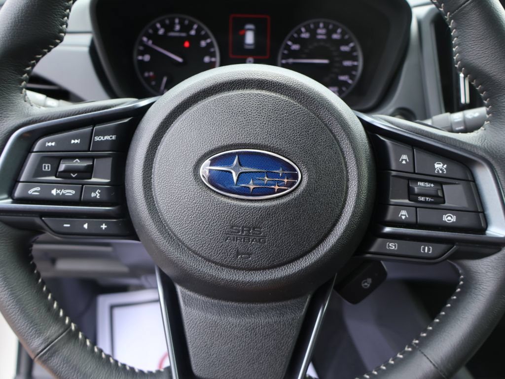 Used 2025 Subaru Forester Limited AWD/4WD image 25