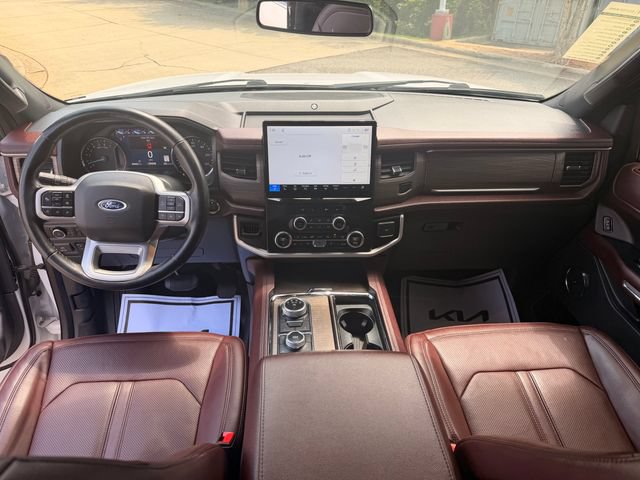 Used 2024 Ford Expedition Max Limited AWD/4WD image 15