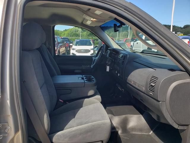 Used 2008 Chevrolet Silverado 3500 LT AWD/4WD image 19