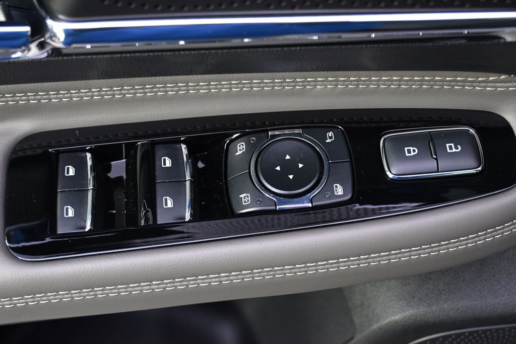 New 2026 Lincoln Corsair Reserve w/ Jet Appearance Package image 23