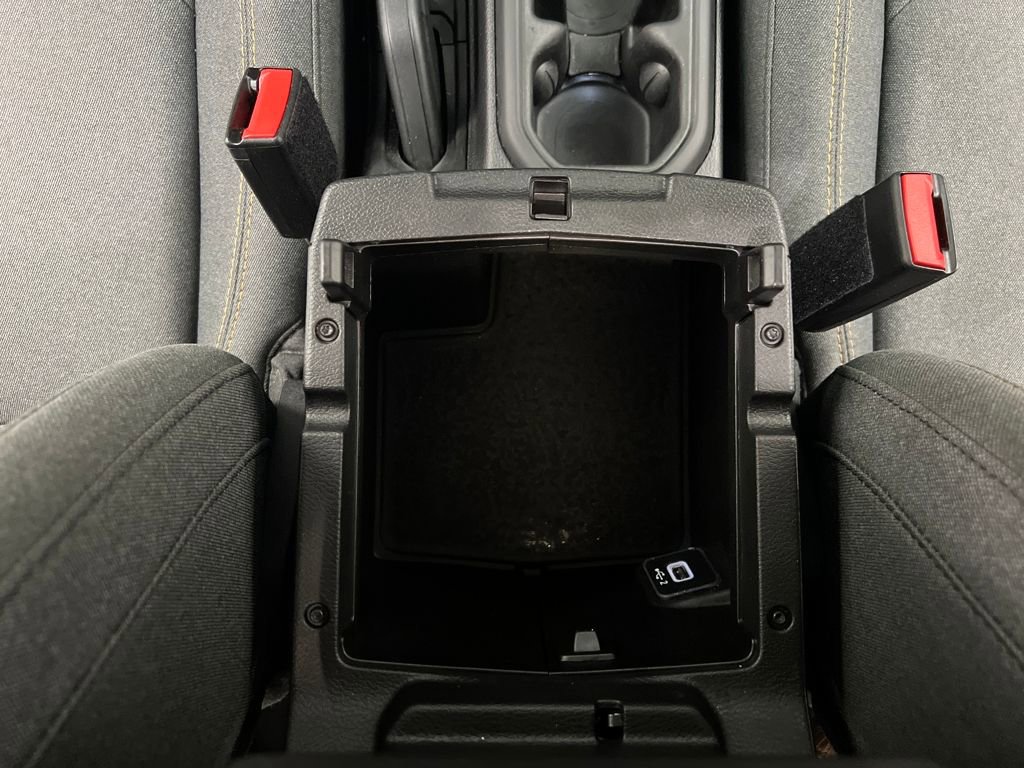 Used 2025 Jeep Wrangler Sahara 4xe image 36