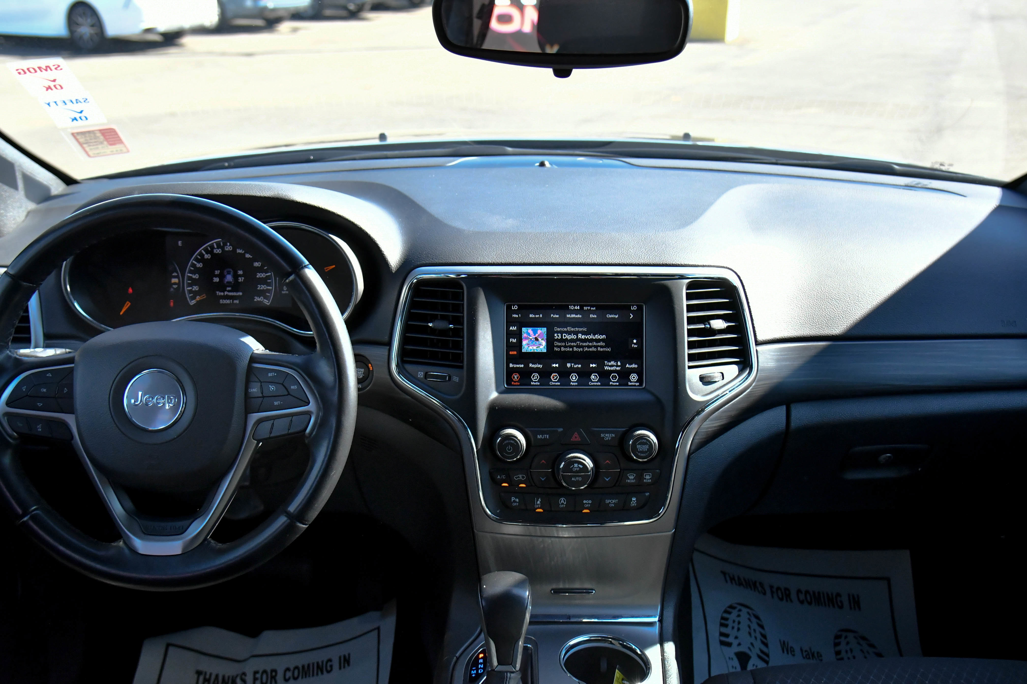 Used 2021 Jeep Grand Cherokee Laredo image 35