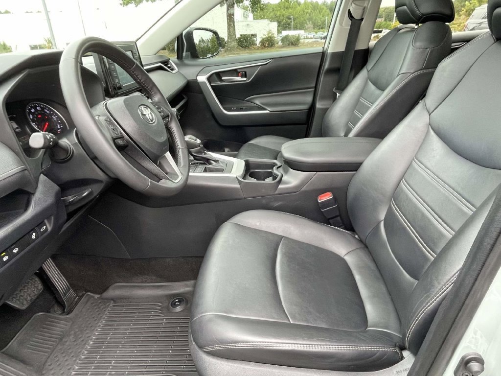 Used 2019 Toyota RAV4 XLE Premium w/ Cold Weather Package FWD image 23