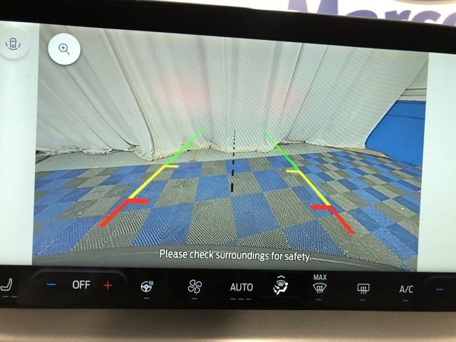 New 2025 Ford Escape SE image 19